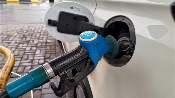 Бензин останется в России: Новак поддержал идею Минэнерго об ограничении экспорта