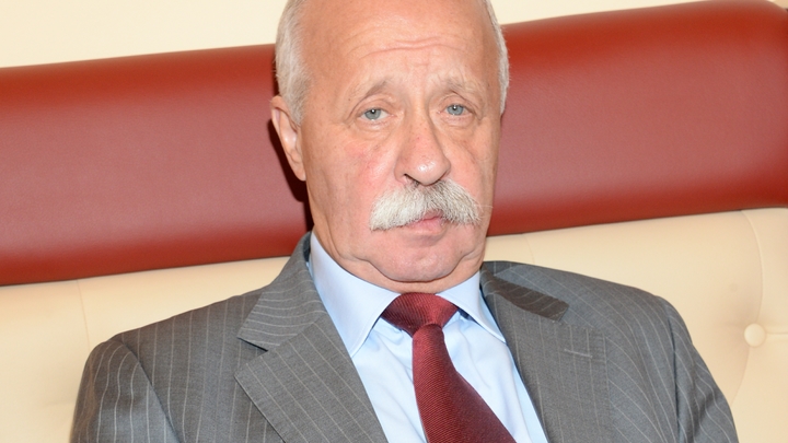 Мотался по блокпостам: Якубович рассказал об орденах за Чечню, Дагестан и Косово