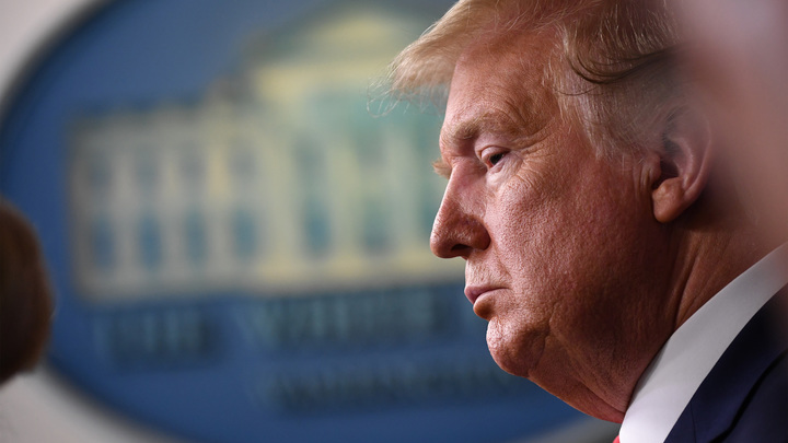 Трамп победит благодаря красной папочке: Хазин за сутки до заявления сделал решающий прогноз