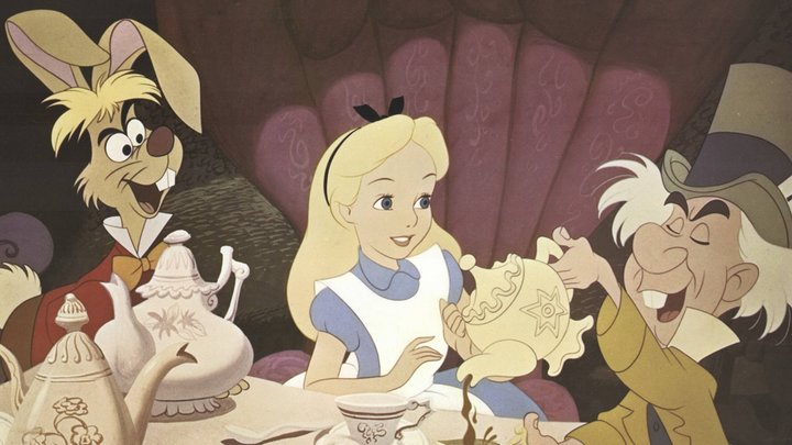 Приключения Алисы в Стране чудес - недоступная для кино книга, перенесённая на экран уже 40 раз