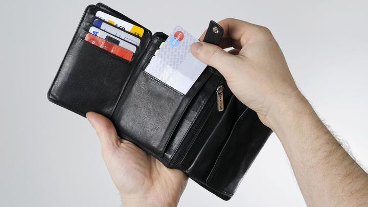 У Mastercard и Visa появился конкурент. Стало известно, когда банки подключат Мир к Apple Pay