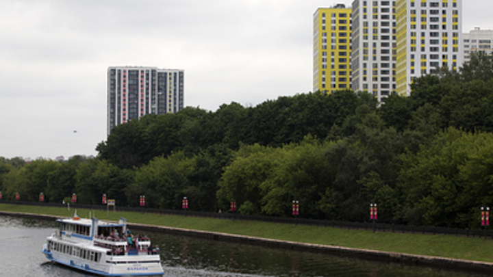 За карантинные фото на балконе? В Москве семью оштрафовали почти на 50 тыс. рублей