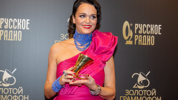 Певица Слава не смогла похудеть и сделала липосакцию за три миллиона рублей