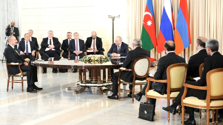 Кто остался в плюсе после встречи с Путиным: Алиева и Пашиняна прочитали по лицам