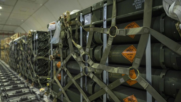 США вооружат Киев ракетами большей дальности: Рассекречена особенность бомб GLSDB