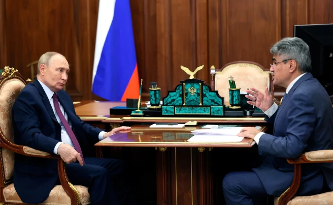 Россию ждёт победа. Но благодаря кому? Мнения президента и лидера Новых людей не совпали