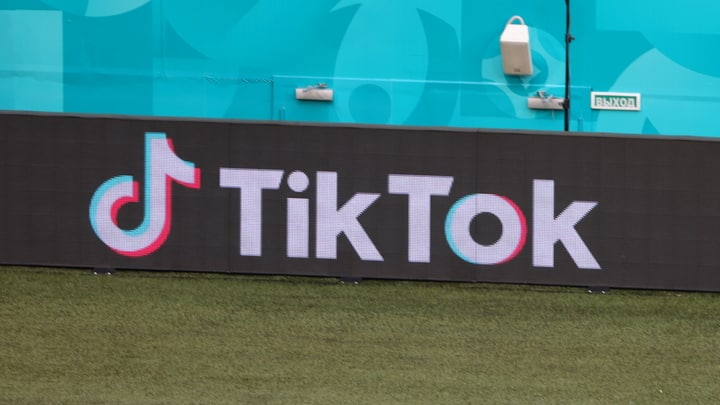 Уролог из Новосибирска стал звездой TikTok с роликами про медицину