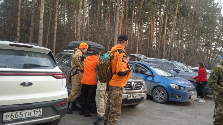 Двух несовершеннолетних братьев ищут волонтёры в Новосибирской области