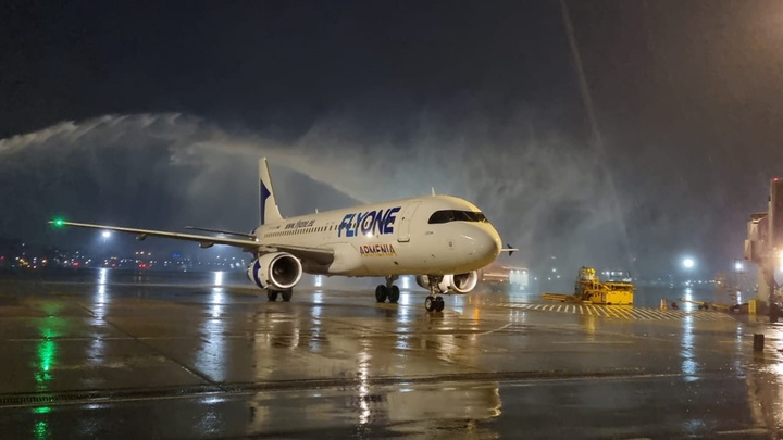 Сочинский аэропорт принял первый рейс авиакомпании FlyOne Armenia из Еревана