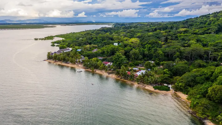 На Мадагаскар ездить не стоит: Посольство России обратилось к туристам