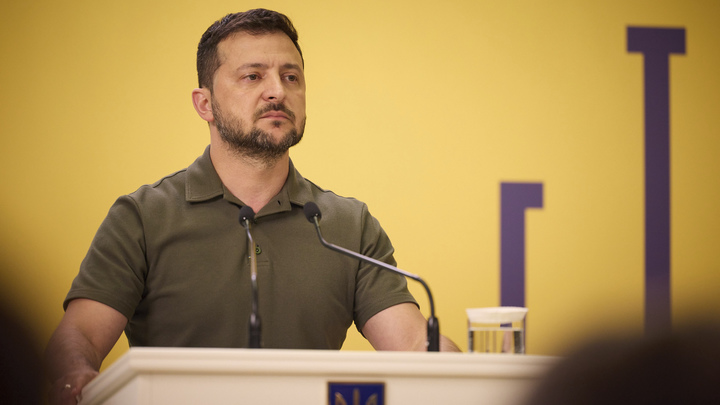 Украинский президент в отчаянии: В США раскрыли, что произойдёт с Зеленским