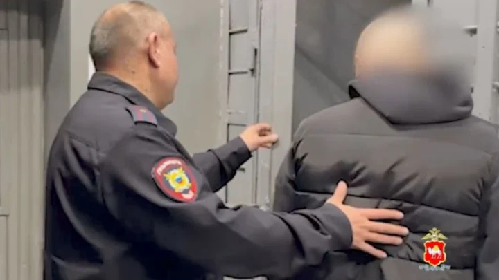 Возят с собой прутья и оружие: челябинцев, устроивших перестрелку с раненым, задержали