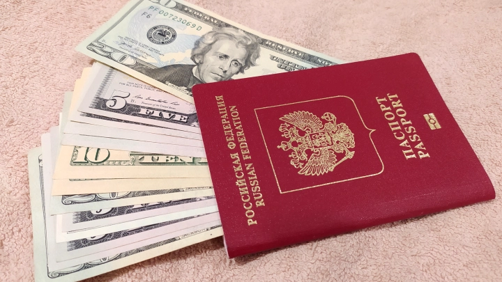 США ужесточили визовые правила: Стало известно, в каких странах русские теперь смогут получить разрешение на въезд. В списке всего два города