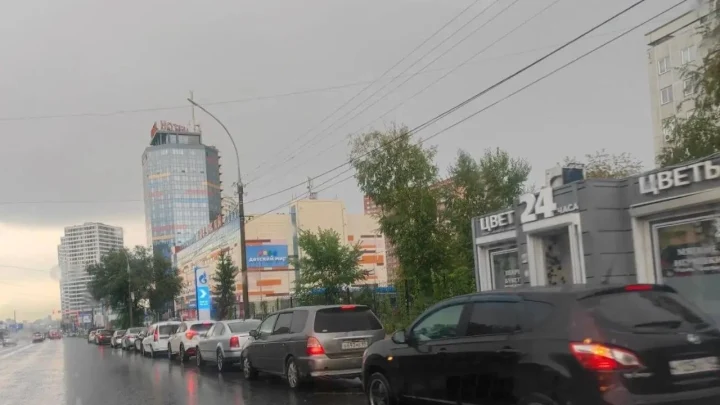 В Новосибирске вновь дефицит бензина: экс-мэр описал ситуацию в городе