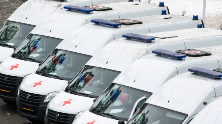 Половина попала под удары: Сальдо рассказал о ситуации с автомобилями для врачей