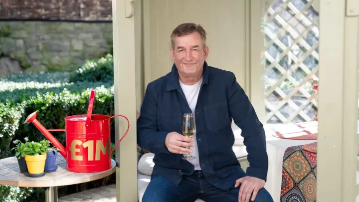 Второй шанс: Мужчина стал долларовым миллионером благодаря старому блокноту отца