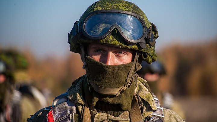 Юная бердчанка смогла отыскать спецназовца, в которого влюбилась на митинге