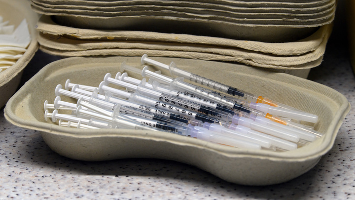 Американский папа в слезах рассказал о смерти сына после вакцинации