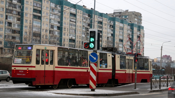Автомобилистам Московского региона советуют пока пересесть на общественный транспорт