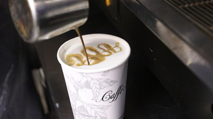 Кардиолог развеял мифы, назвав 3 запретных напитка при низком давлении