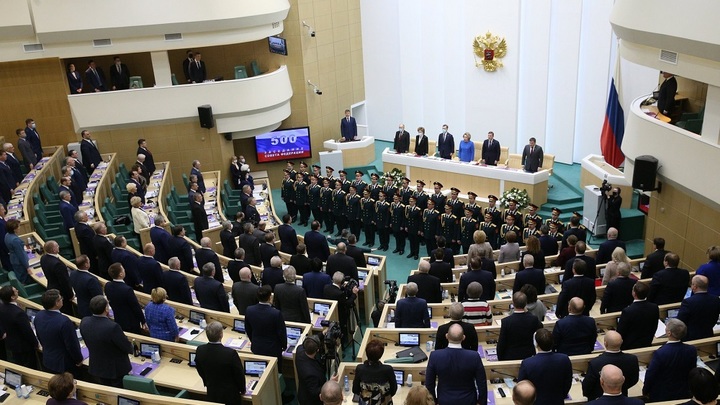 В Совфеде ратифицировали договор о принятии новых регионов в состав России