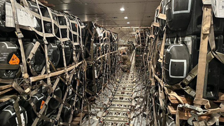 Русский разведчик рассказал о наличии западной электроники и медикаментов у ВСУ