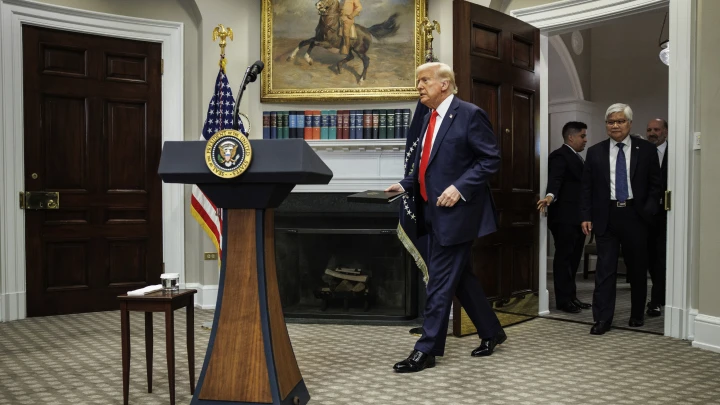 Белый дом подтвердил приостановку военной помощи Украине