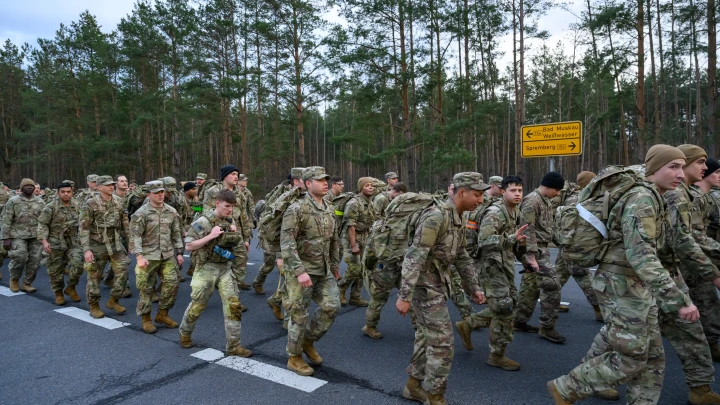 Еще не хватало подыхать за них: Британская армия сокращается на фоне украинских планов Стармера