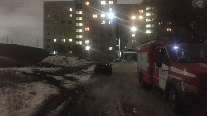 Мужчина погиб при пожаре в Калининском районе Новосибирска