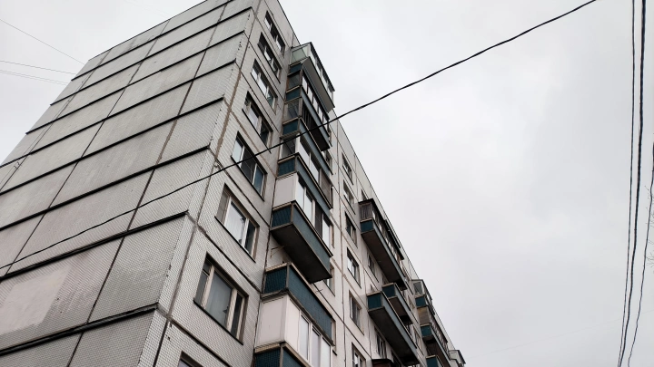 Кемеровчанка незаконно прописала у себя в квартире 12 мигрантов