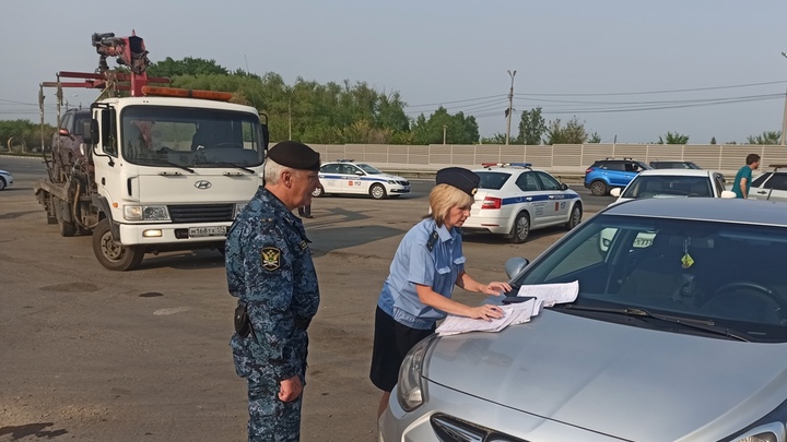 73 автомобиля забрали судебные приставы у челябинцев на дорогах города
