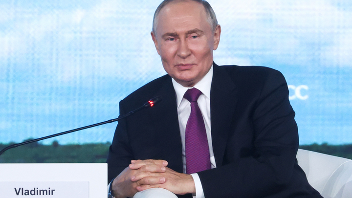 Шизофрения. Чушь просто: Путин не сдержал эмоций, говоря о поставках газа в Германию