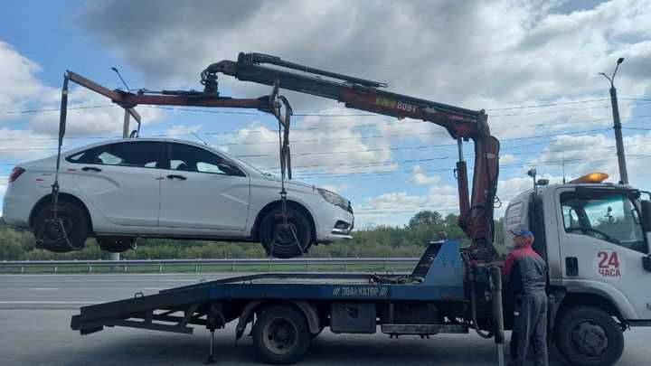 Стояли в очередь: за день на дорогах Челябинска приставы собрали более миллиона рублей