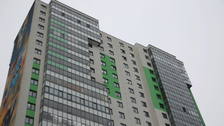 И квартиру забрали, и ещё должен: Людей доводят дешёвой ипотекой. Не выдержали даже в ЦБ