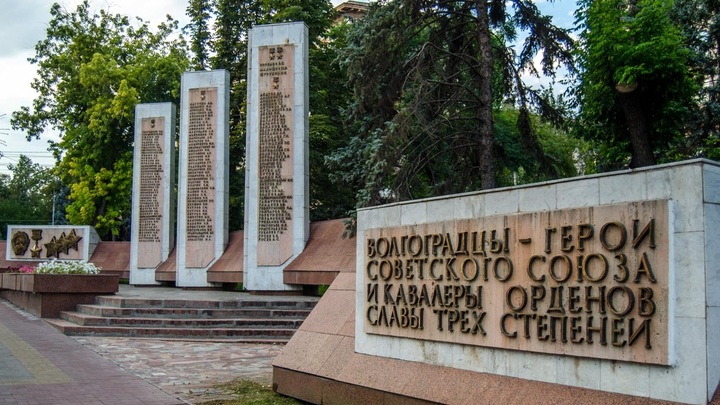 Гуляли всю ночь до утра! Жителям города-героя кавказцы не давали уснуть, устроив танцы под окнами