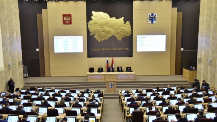 Депутаты Заксобрания обвинили инициаторов возврата прямых выборов мэра Новосибирска в дестабилизации