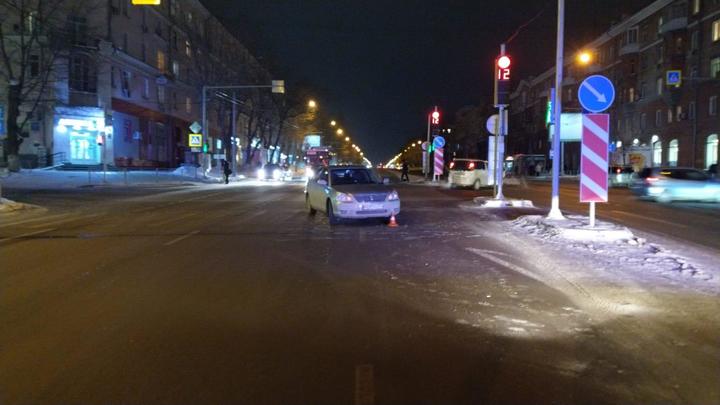 Иномарка сбила двух девочек на пешеходном переходе в Новосибирске