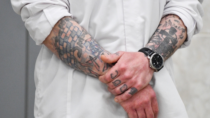 Пропавшую курицу - в бутерброды, скисшую колбасу - в пиццу: Откровения повара столичного супермаркета