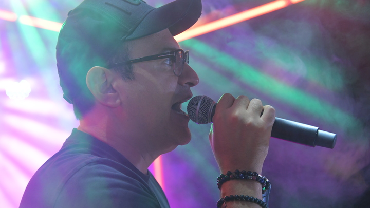 Резидент Comedy Club рассказал о выживании в безденежье