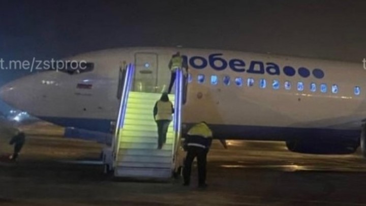Названа причина аварийной посадки самолёта Победы в Новосибирске