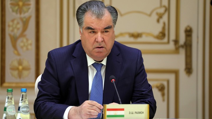 Президент Таджикистана Рахмон призвал граждан сделать стратегический запас еды на 2 года