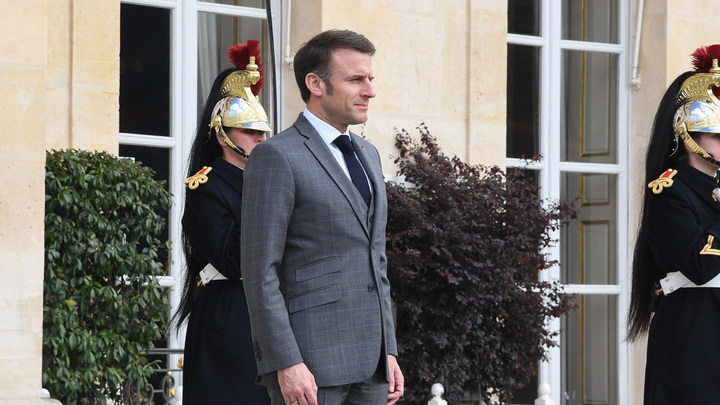 Макрон резко переобулся по поводу России: Вы всё не так поняли