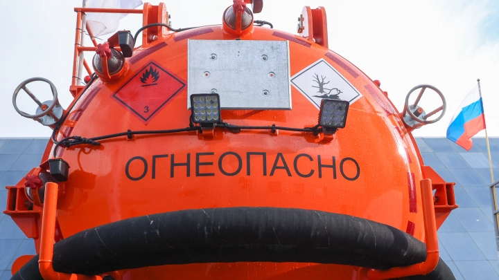 ДТП Во Владимирской области: на трассе М-12 загорелся бензовоз. Движение перекрыто