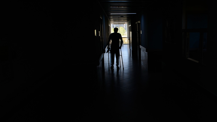 В медучреждениях Кубани сохраняется дефицит кадров, одна из причин — отток врачей в частные клиники