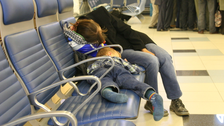 Из-за тумана задержали и отменили более 160 рейсов в аэропортах Подмосковья