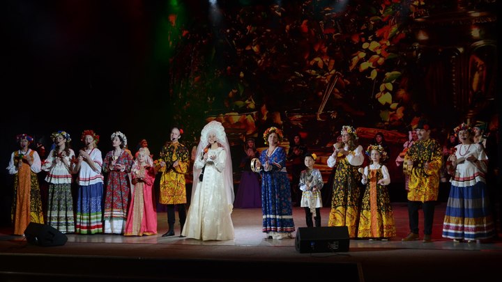 В Новороссийске выбрали Этнокрасавицу-2023