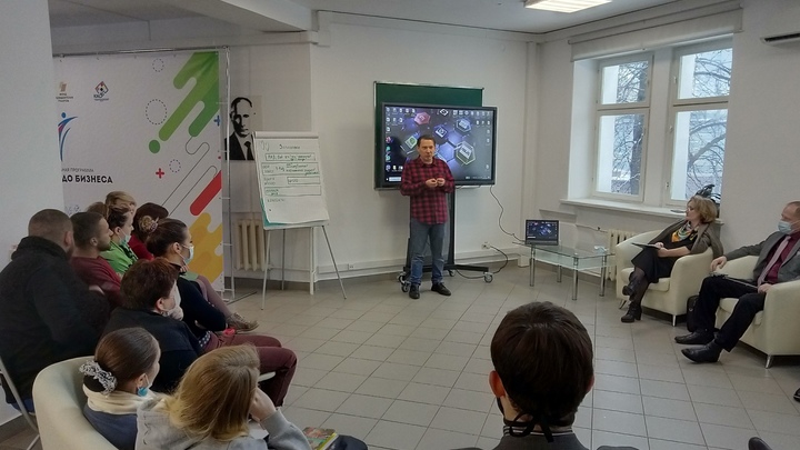 Владимирские общественники мешают чиновникам смотреть телевизор?