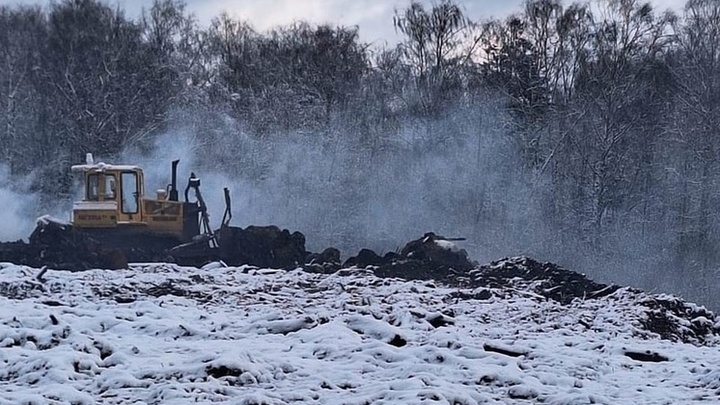 Полигон Залесье в Иванове продолжает гореть под снегом