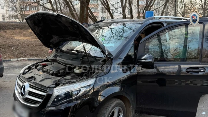 Сдающего в аренду знаменитостям самолёты бизнесмена задержали в Москве
