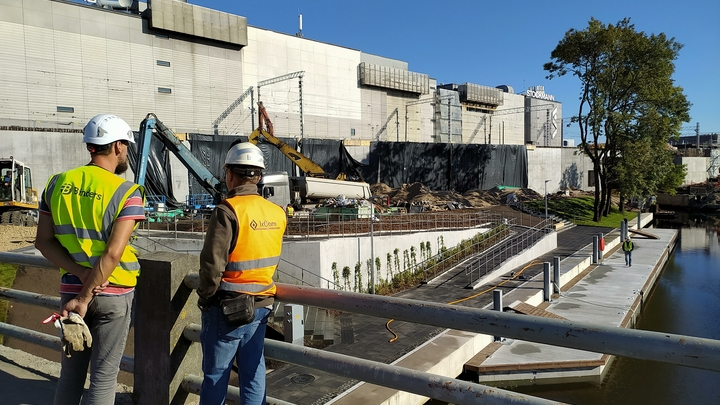 Мир на грани? Богатейший человек мира строит бункер